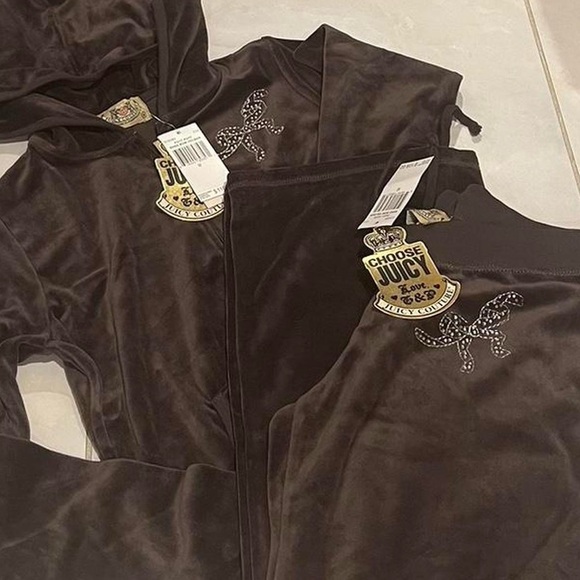 Juicy Couture Velour Tracksuit Set with Swarovski Crystals - Picture 1 of 3